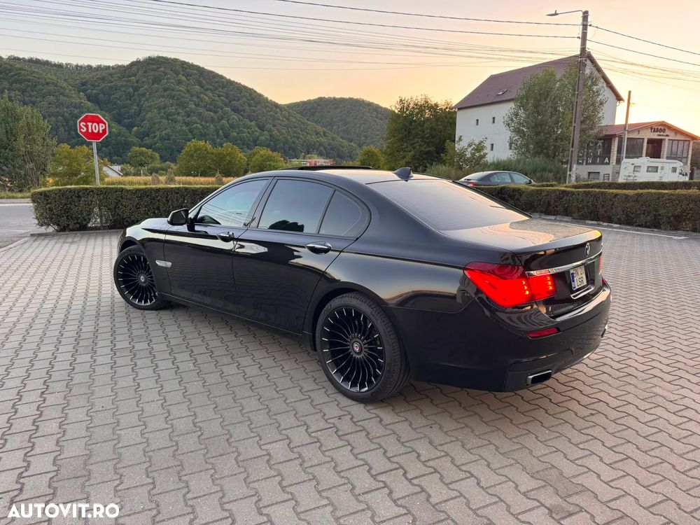 BMW Seria 7 740i Aut. - 12