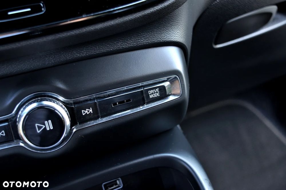 Volvo XC 40 T5 Recharge DKG RDesign - 32