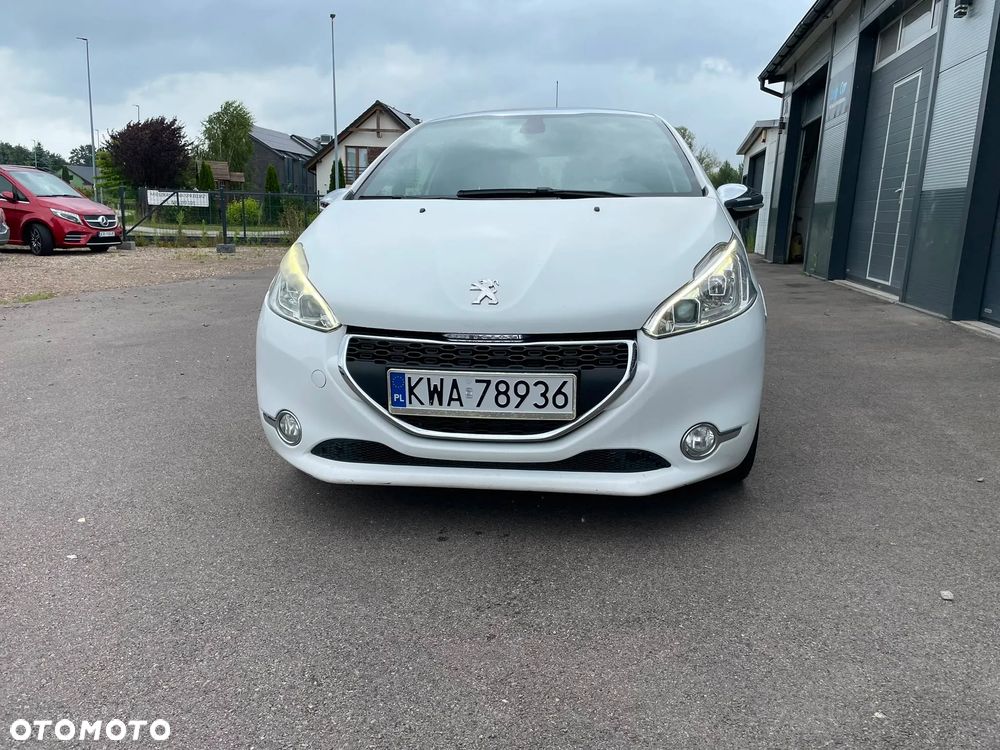 Peugeot 208 1.6 e-HDi Allure STT - 3