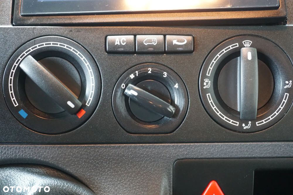 Volkswagen Caravelle TDI L1 Comfortline - 31