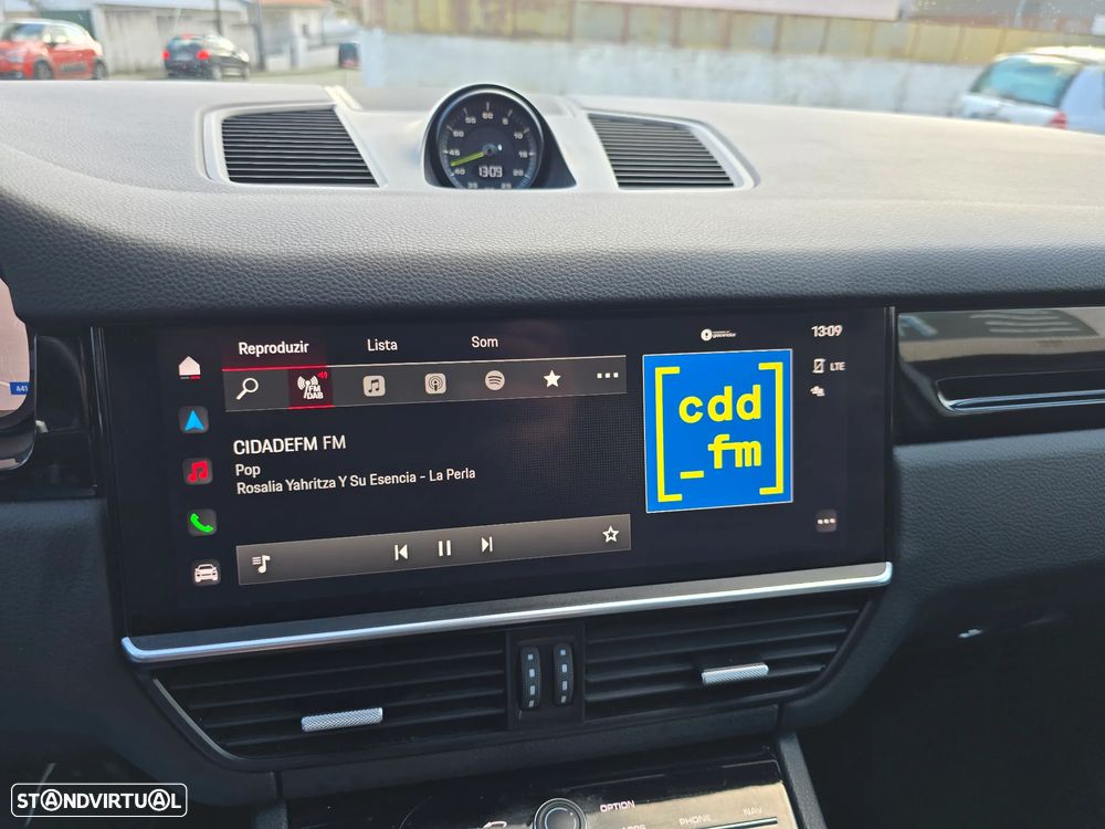 Porsche Cayenne Coupé E-Hybrid - 24