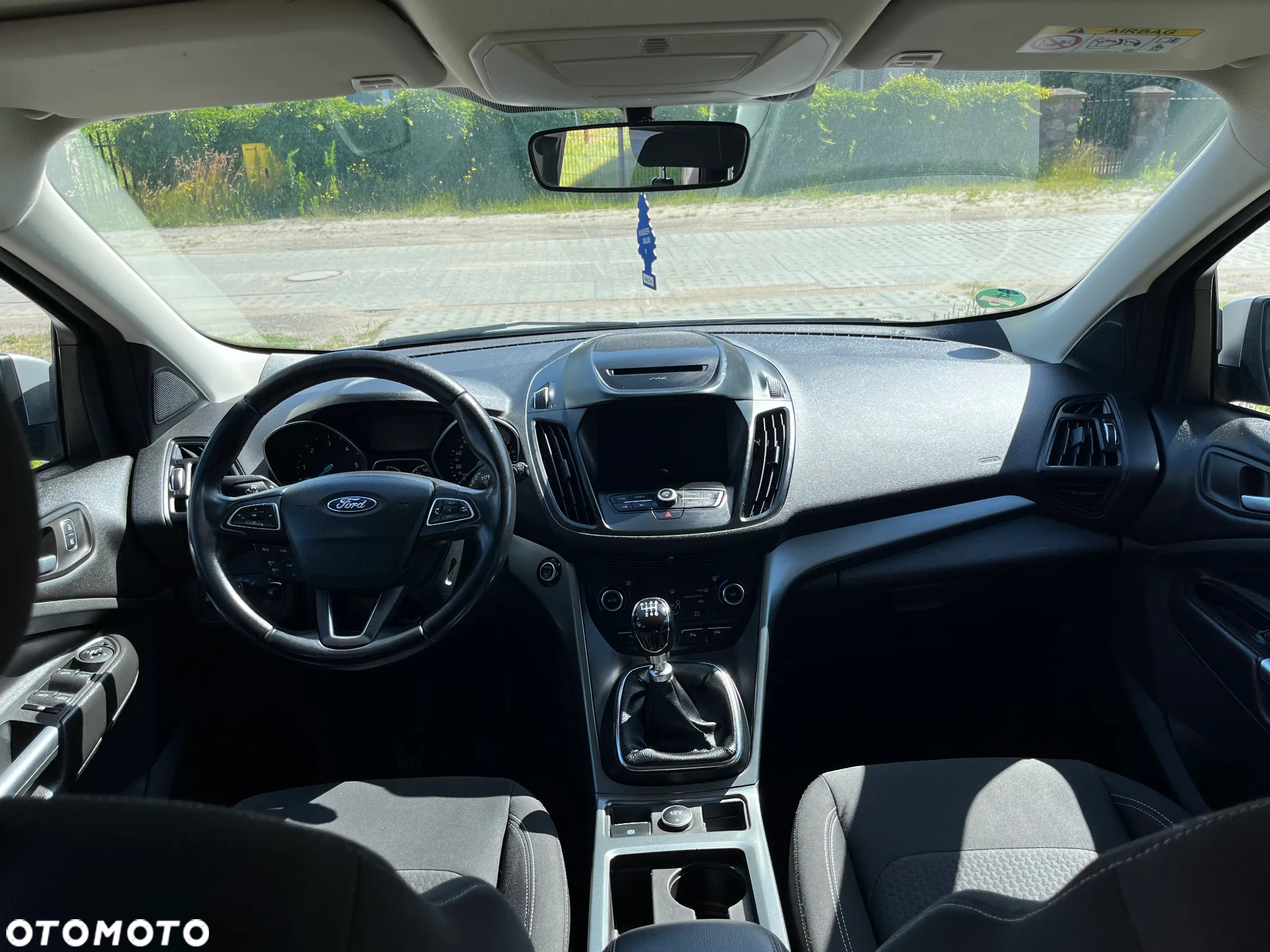 Ford Kuga 2.0 TDCi 2x4 Titanium - 20