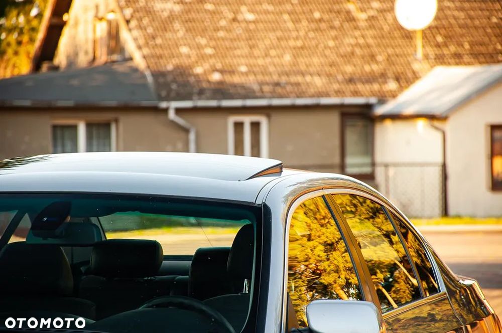 BMW Seria 5 520i - 13