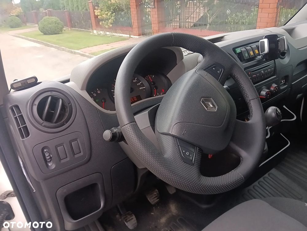 Renault Master - 24