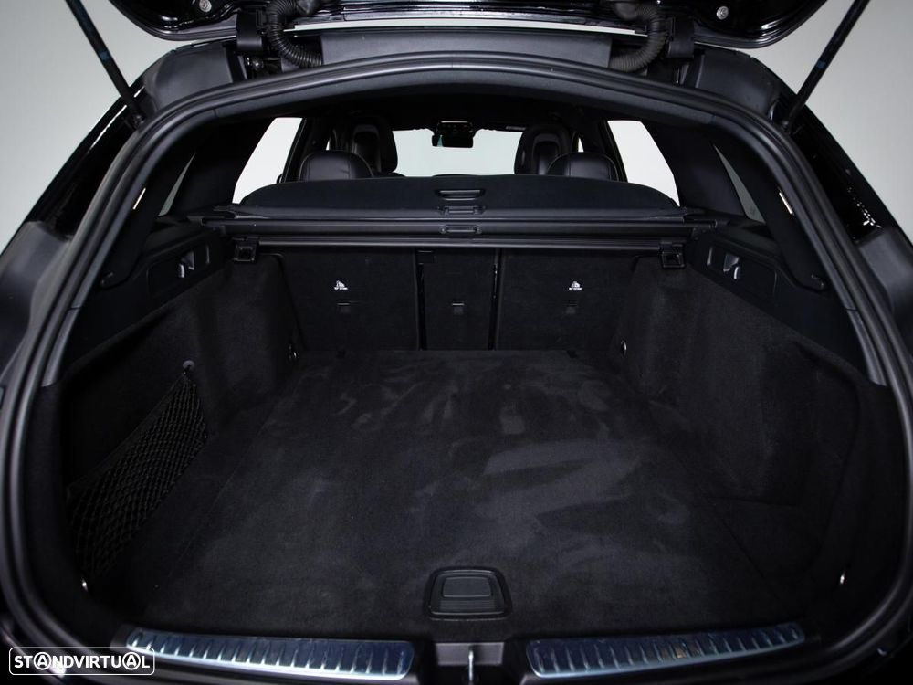 Mercedes-Benz C 300 d AMG Line - 12