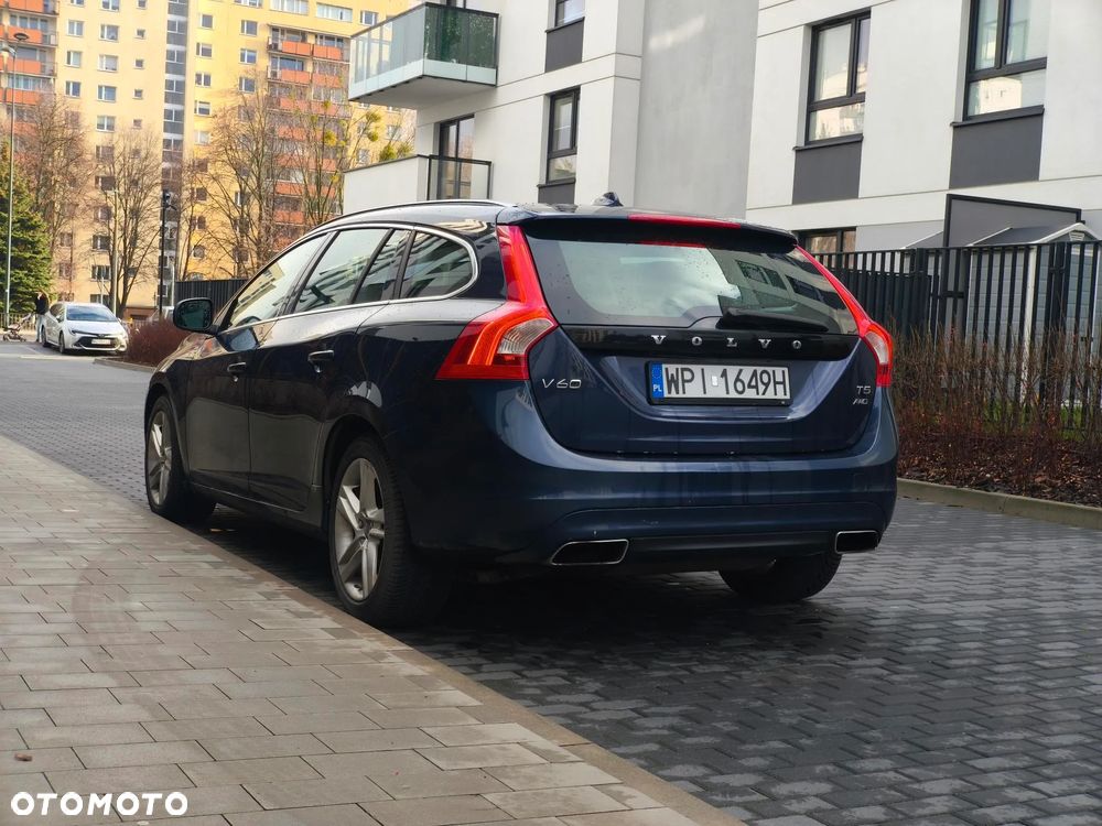 Volvo V60 T5 AWD Geartronic Inscription - 3