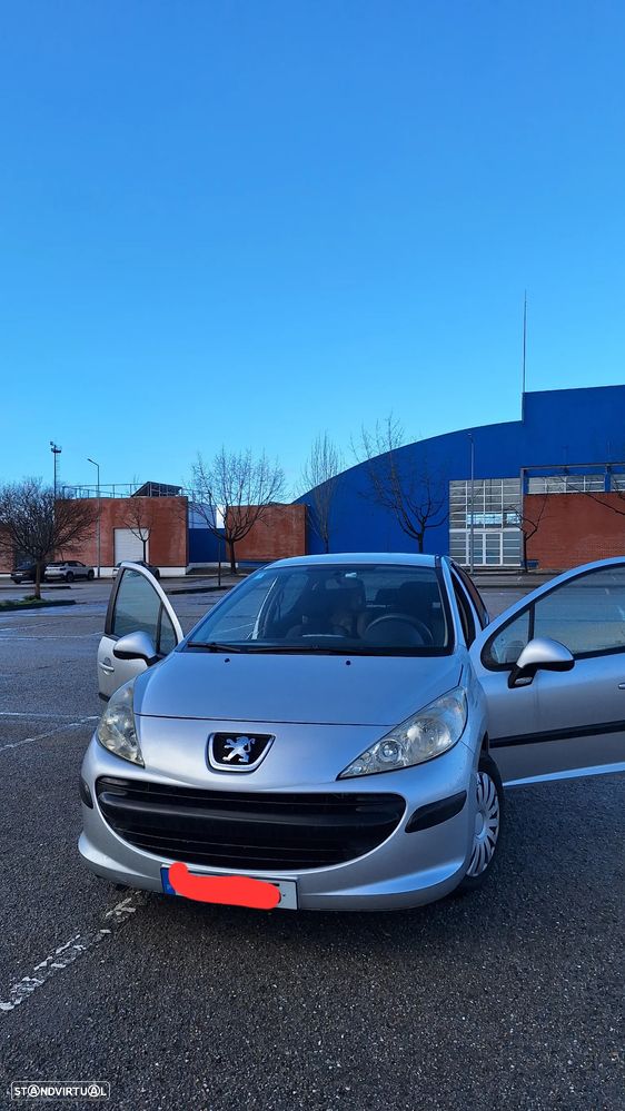 Peugeot 207 - 3