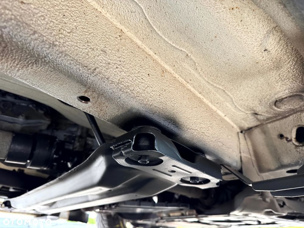 Suzuki Grand Vitara 1.6 Black&White - 14