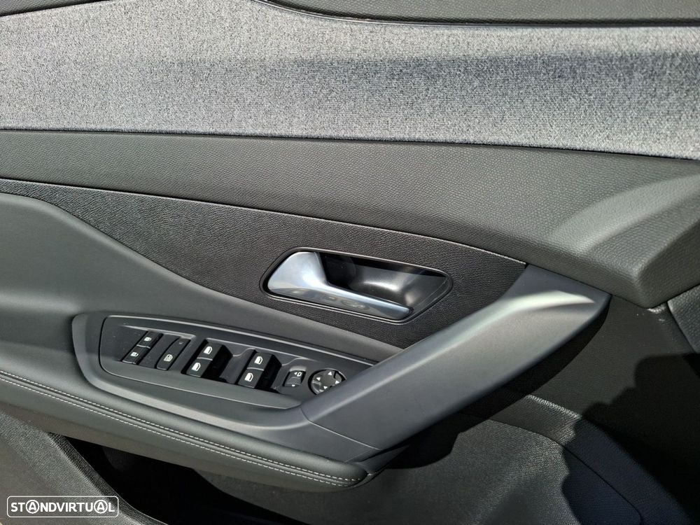 Peugeot 308 SW 1.6 Hybrid Allure e-DCS7 - 22