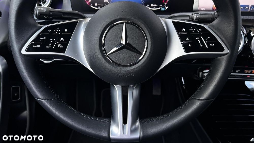 Mercedes-Benz CLA 250 e PHEV Progressive 8G-DCT - 14