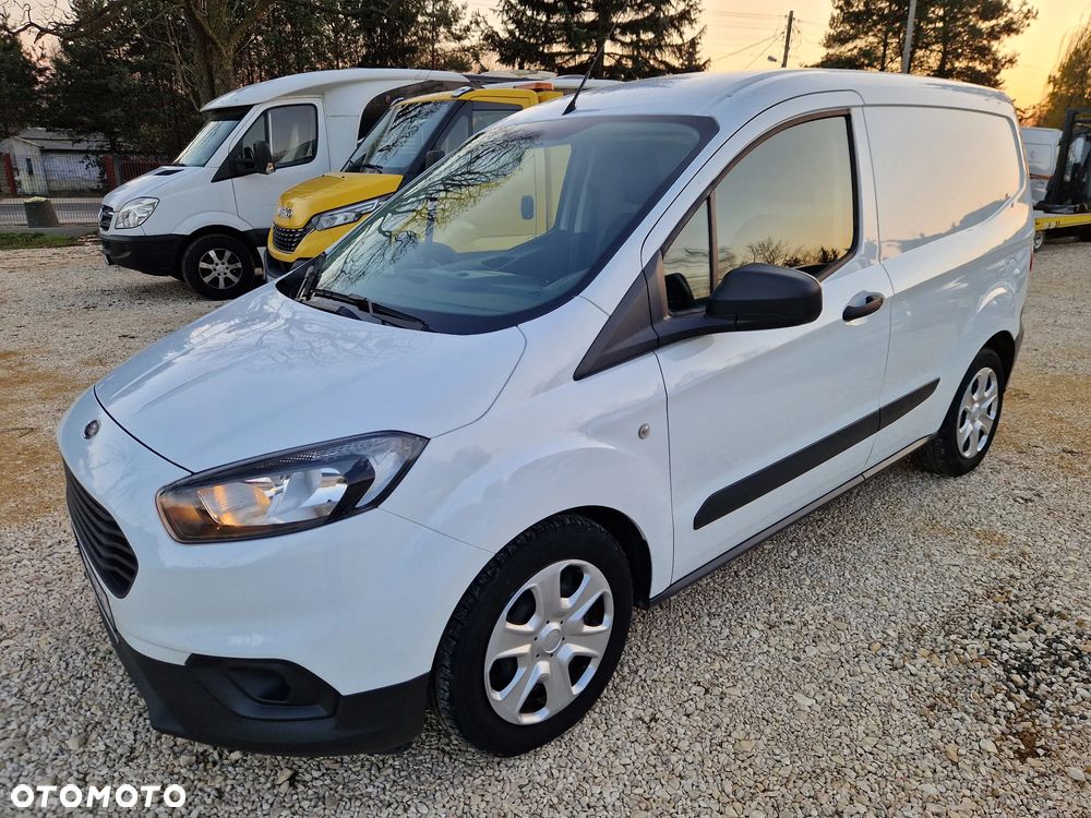 Ford TRANSIT COURIER