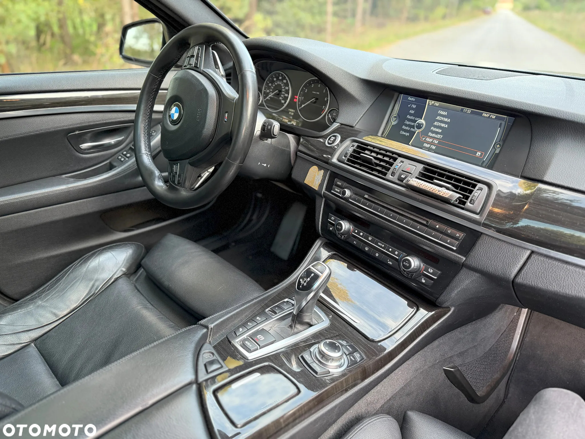 BMW Seria 5 550i - 18