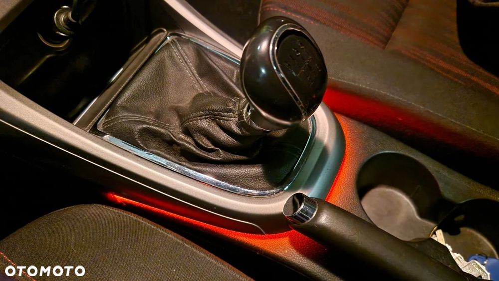 Opel Astra 1.4 T Sport - 11