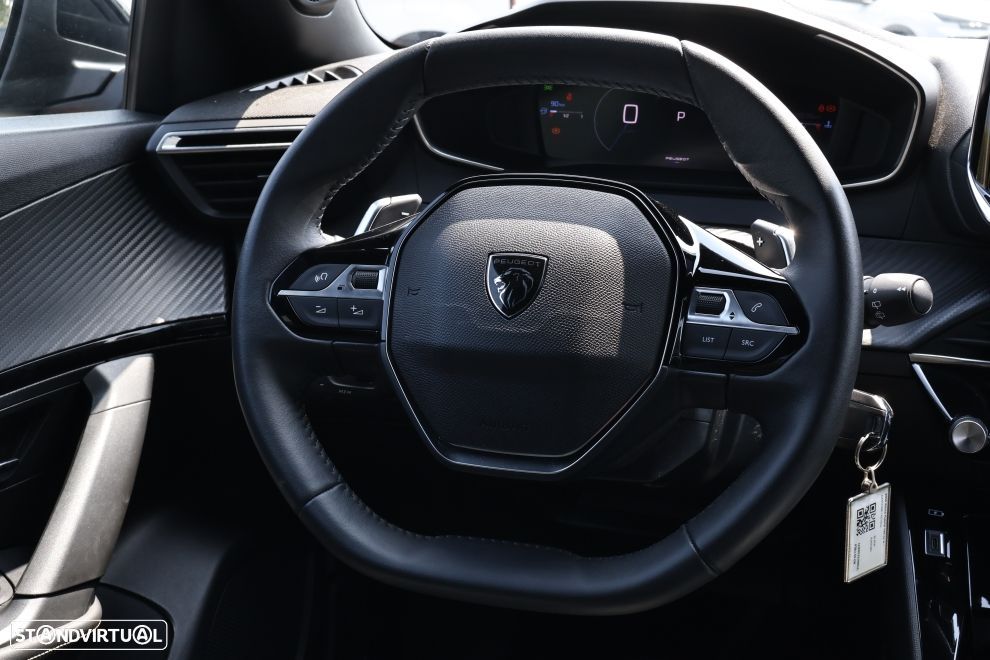Peugeot 2008 1.2 Hybrid Allure e-DCS6 - 27