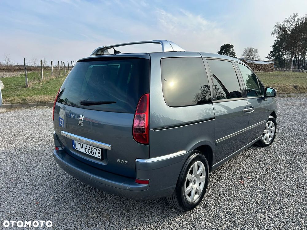 Peugeot 807 HDi 135 Premium - 4