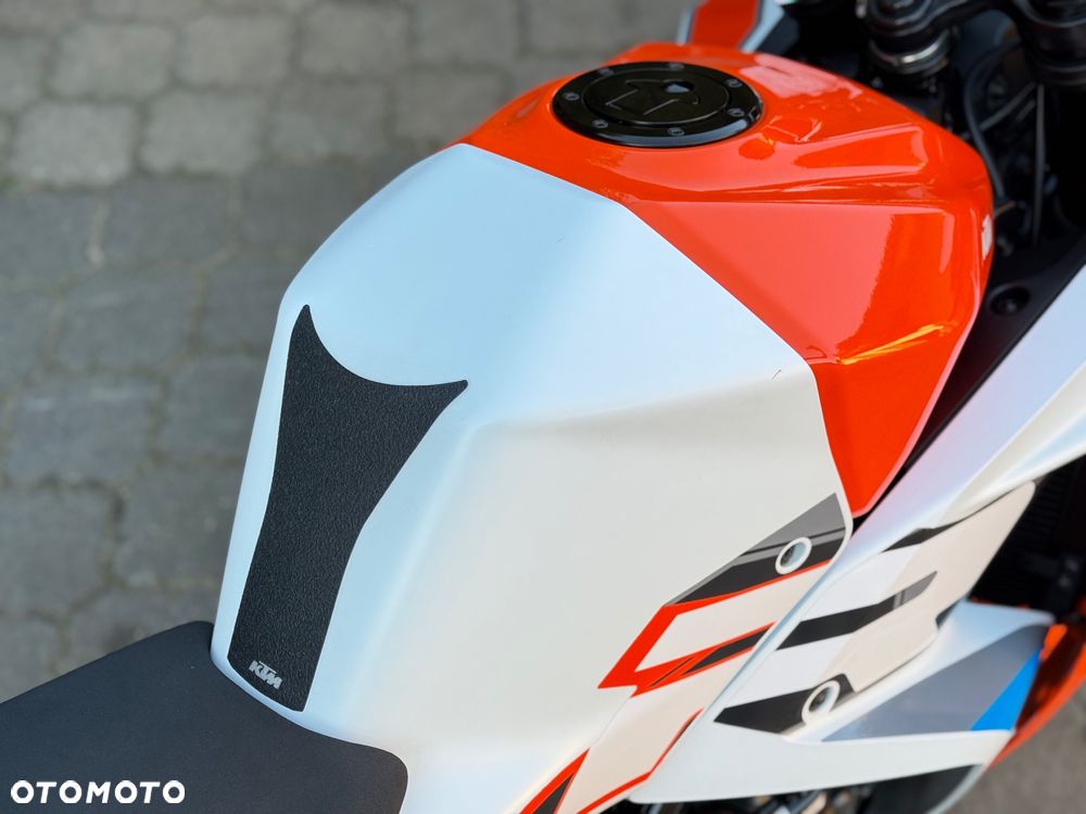 KTM RC 125 - 20