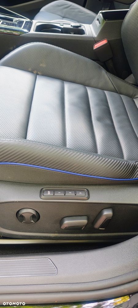 Volkswagen Golf - 5