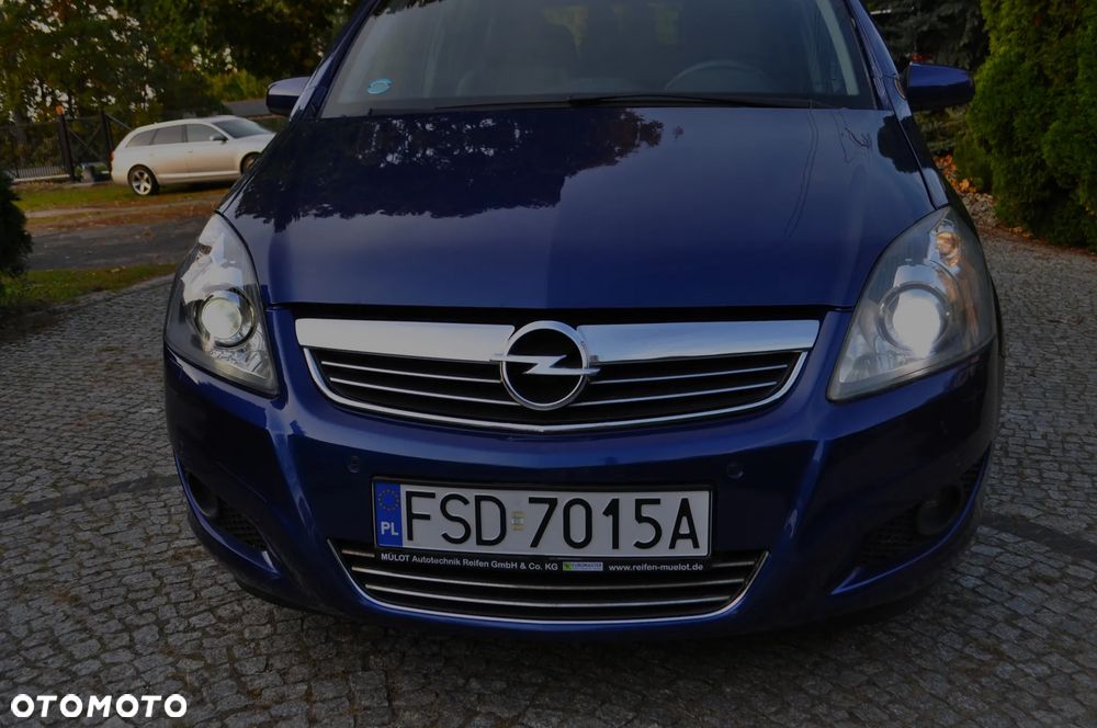 Opel Zafira 1.9 CDTI Automatik Cosmo - 32