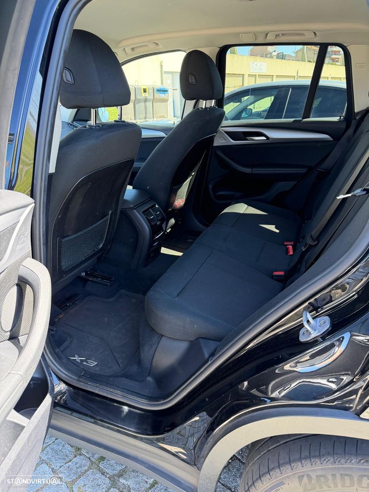 BMW X3 20 d xDrive Advantage Auto - 6