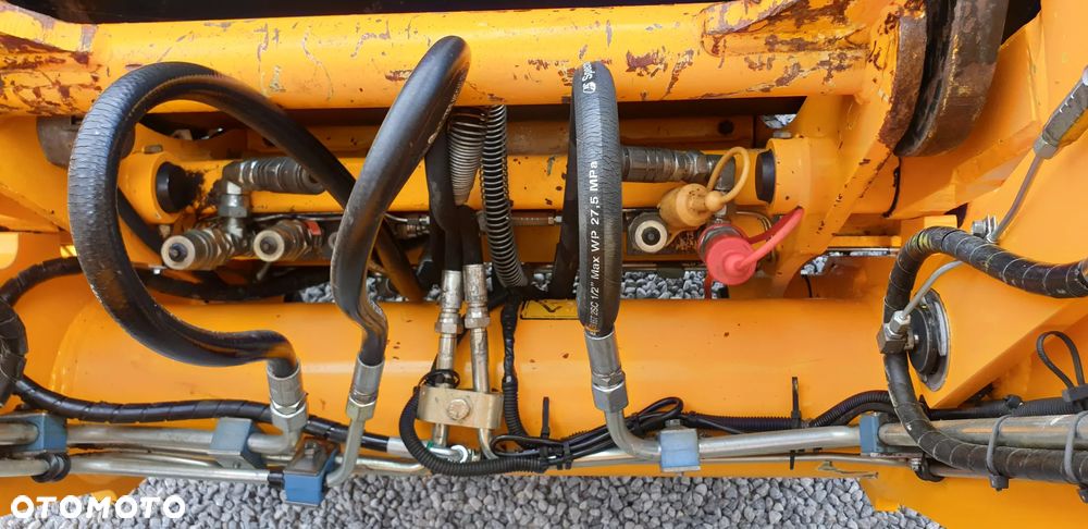 JCB 2CX tylko 2835mtg! z ROTOTILT / 3 łyżki /widły/centralne smarowanie/klimatyzacja / STAN IDEALNY !! - 35