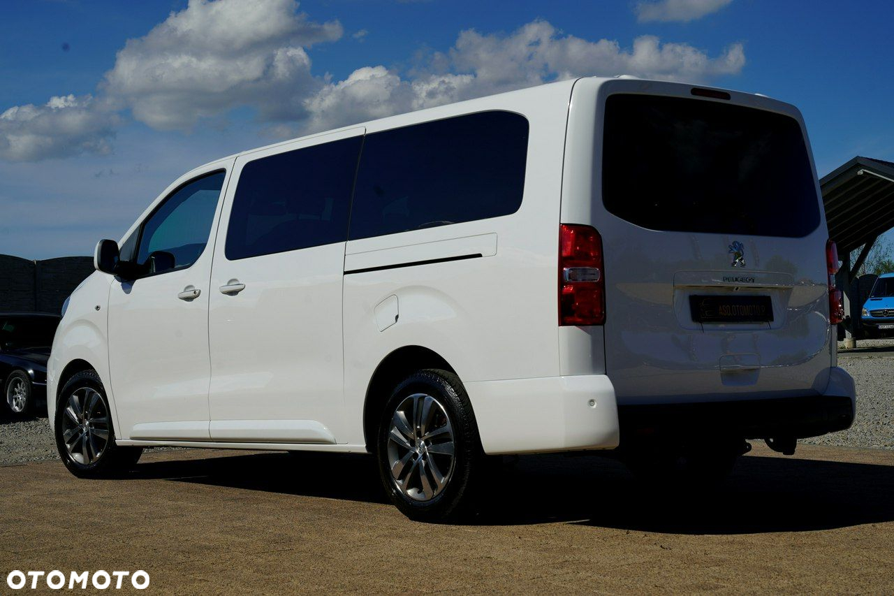 Peugeot Traveller - 17