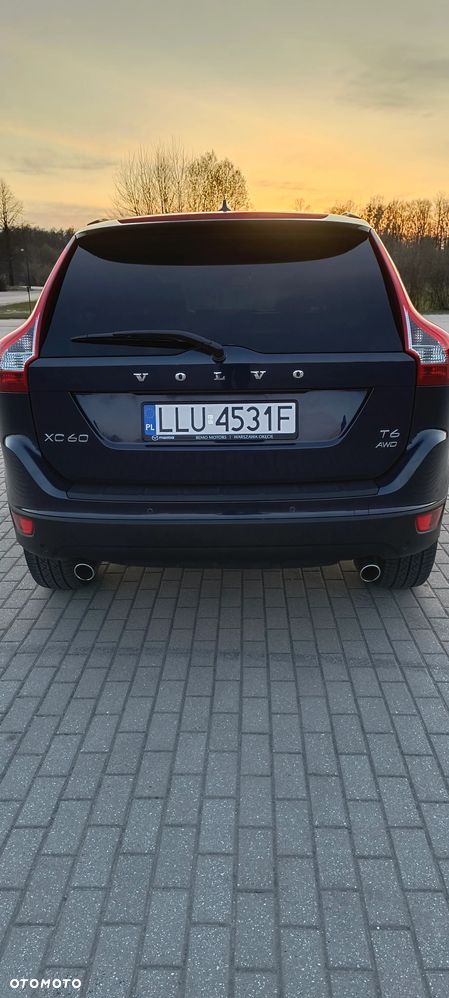 Volvo XC 60 T6 AWD Momentum - 6