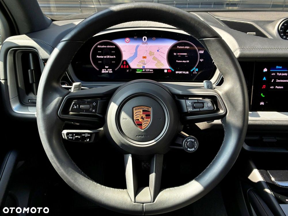Porsche Cayenne - 24