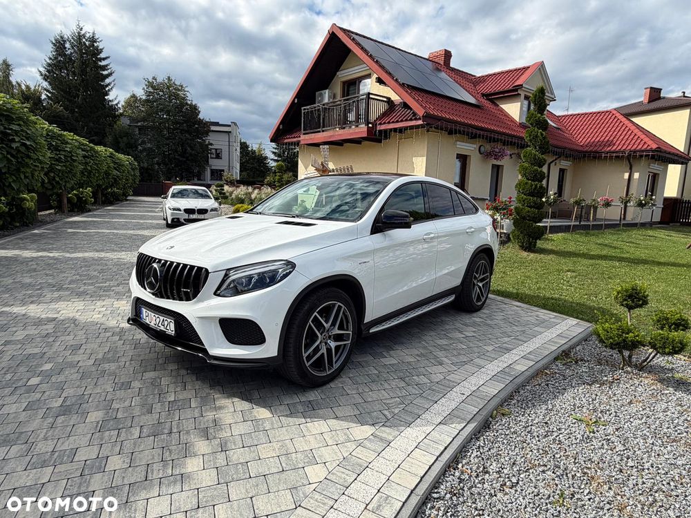 Mercedes-Benz GLE - 1