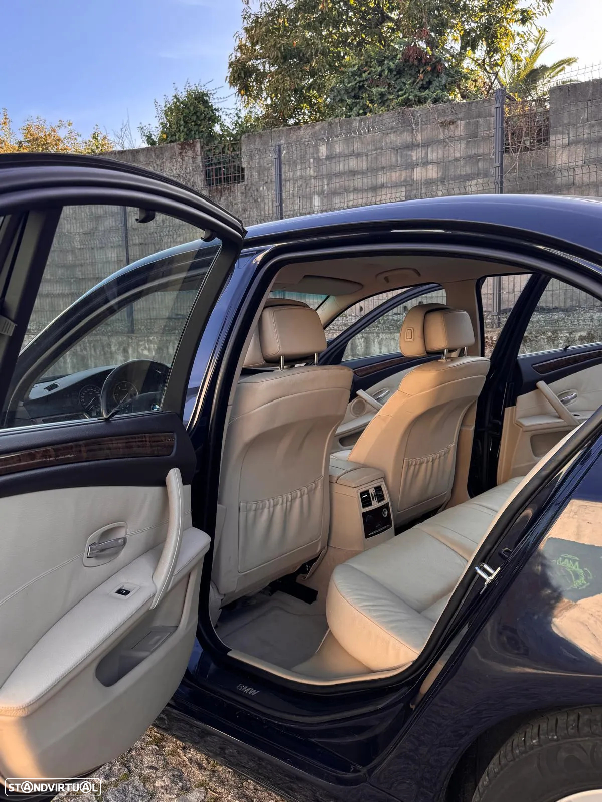 BMW 520 dA Executive - 8