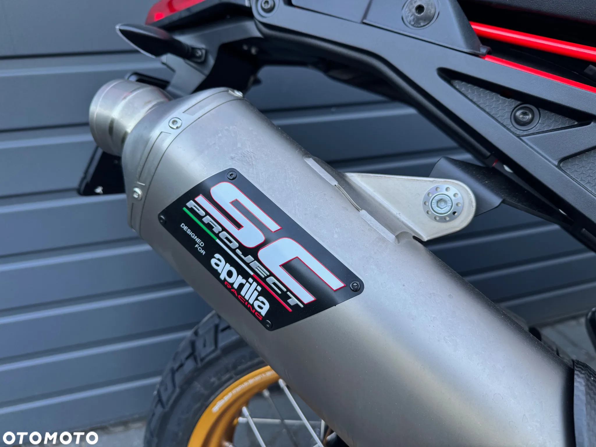 Aprilia Tuono - 4