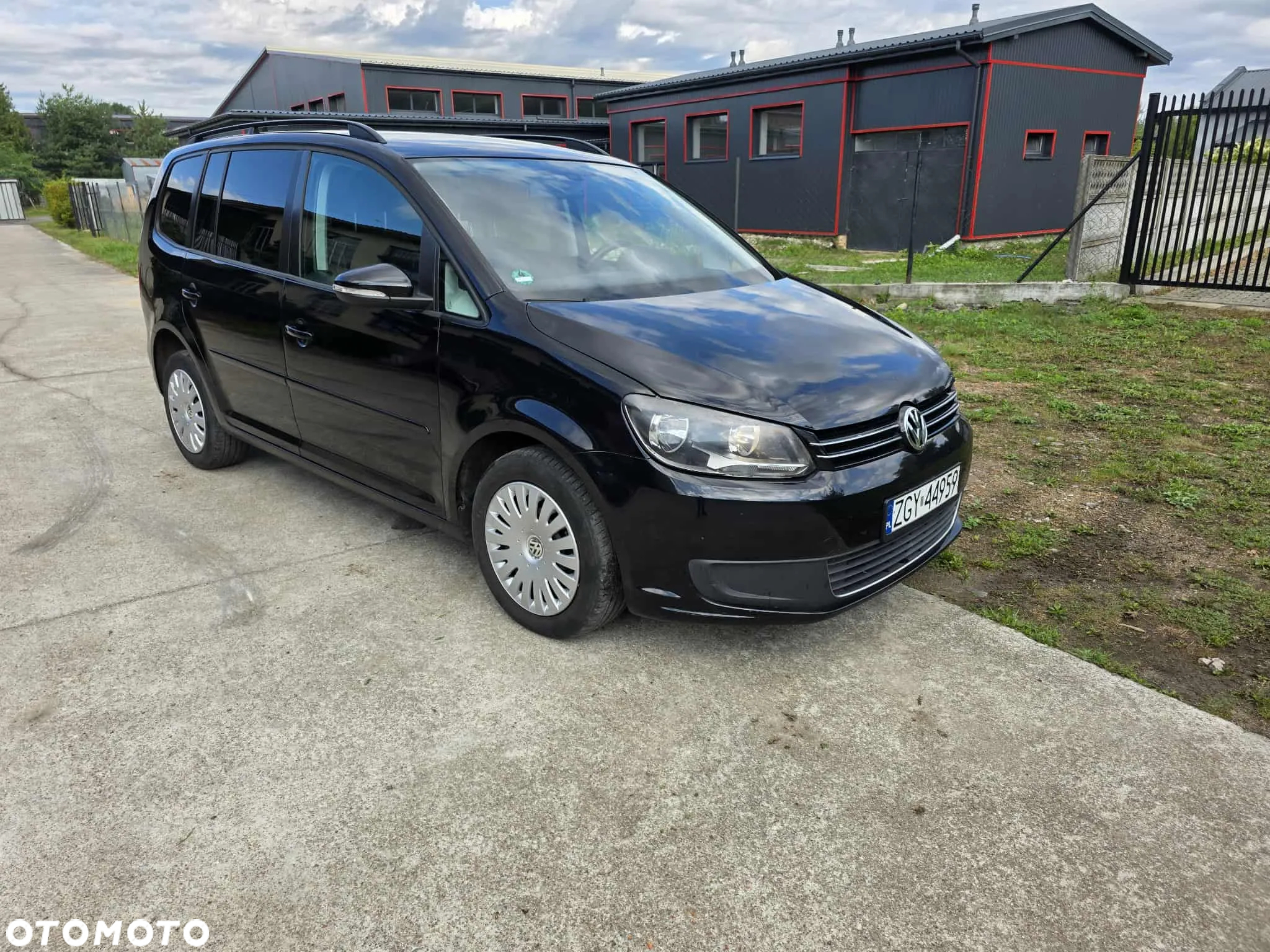 Volkswagen Touran - 9
