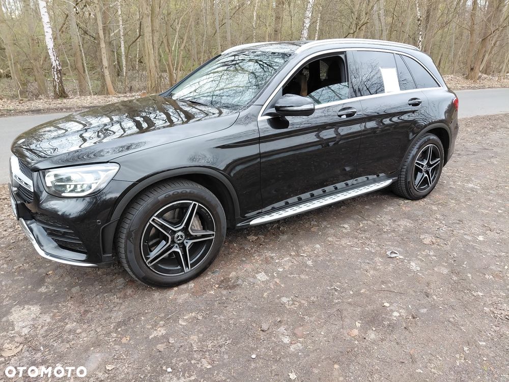 Mercedes-Benz GLC 200 d 4Matic 9G-TRONIC AMG Line - 10