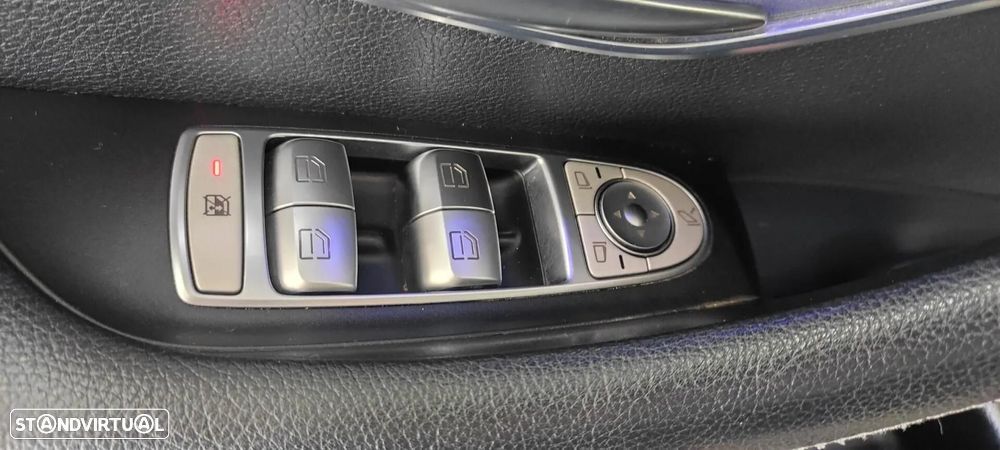 Mercedes-Benz E 220 d Avantgarde - 47