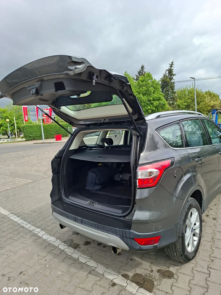 Ford Kuga 1.5 EcoBoost 2x4 Titanium - 13