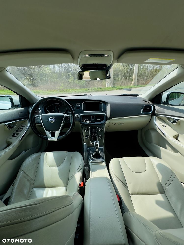 Volvo V40 - 12
