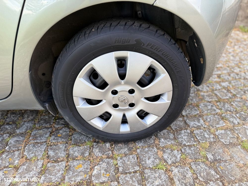Toyota Yaris 1.0 VVT-i Rock in Rio - 13