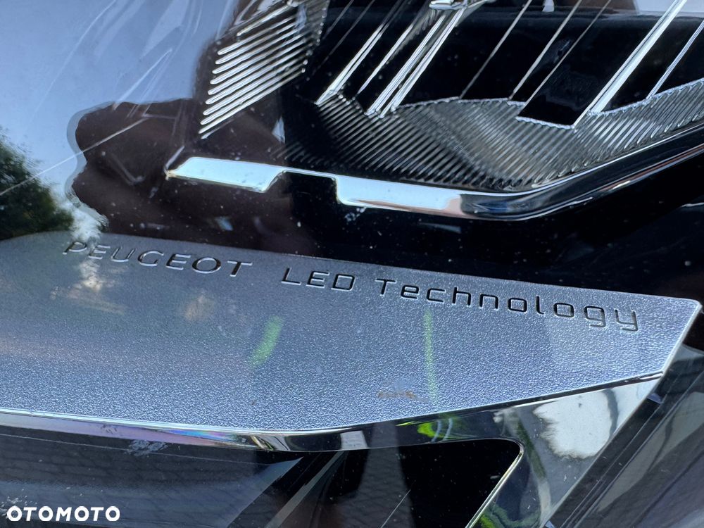 Peugeot 3008 1.6 PureTech Hybrid PHEV Allure Pack S&S EAT8 - 9