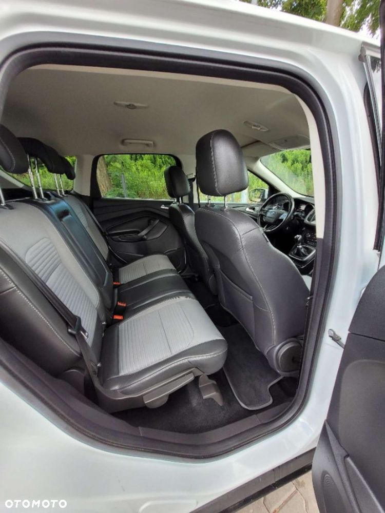 Ford Kuga 2.0 TDCi 4WD Titanium - 16