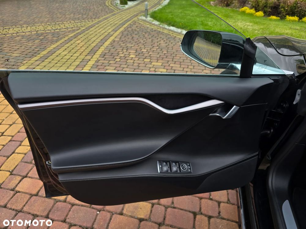 Tesla Model S Long Range Plus - 31