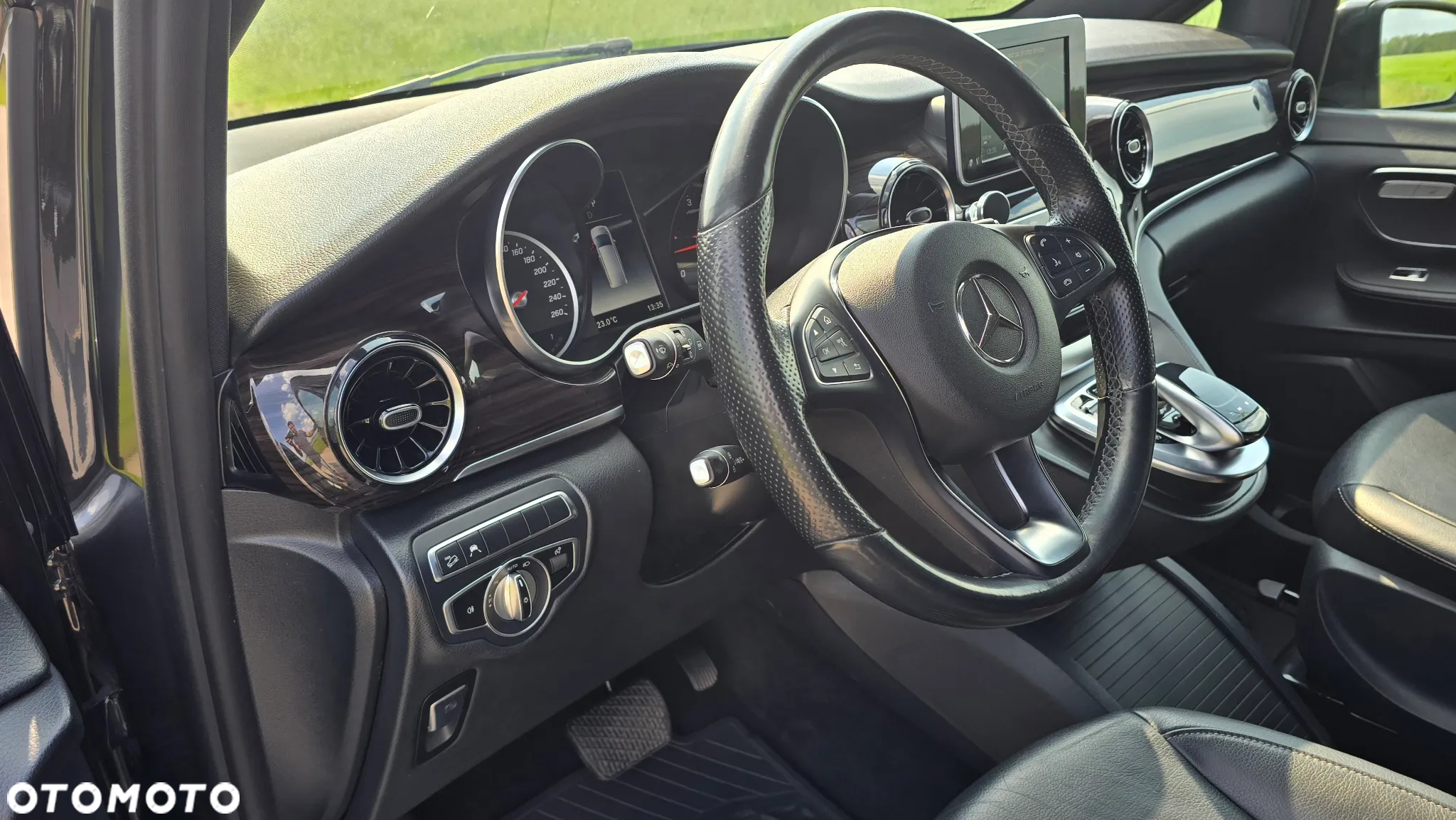 Mercedes-Benz Klasa V 300 d 4-Matic Avantgarde 9G-Tronic (d³ugi) - 30