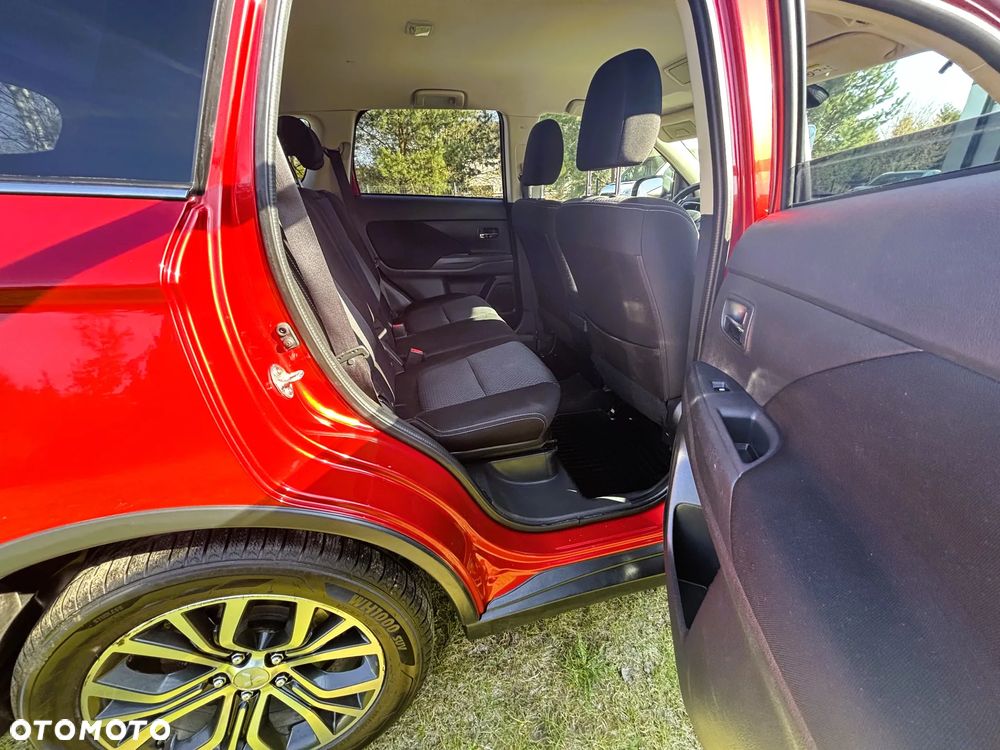 Mitsubishi Outlander 2.0 Intense Comfort 4WD CVT - 8