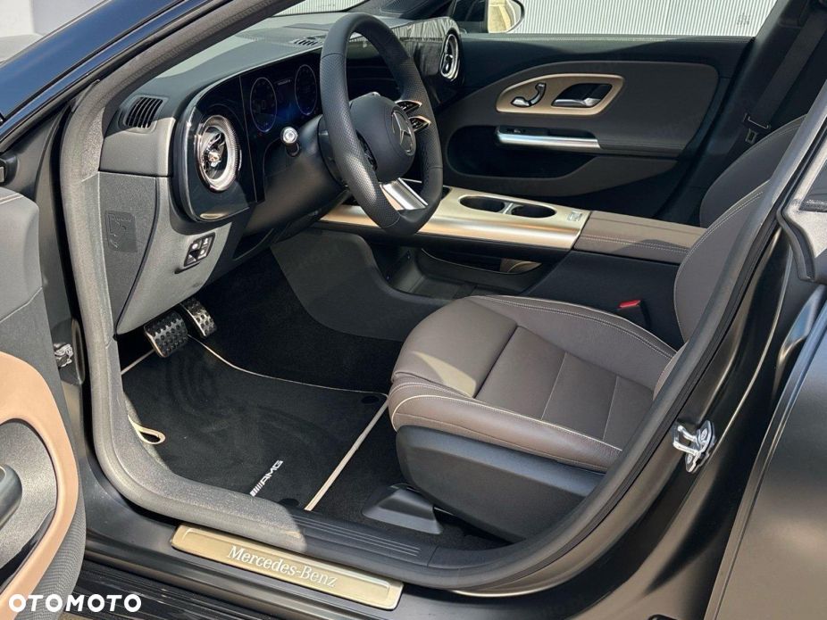 Mercedes-Benz CLA 200 mHEV 4-Matic 8G-DCT - 8