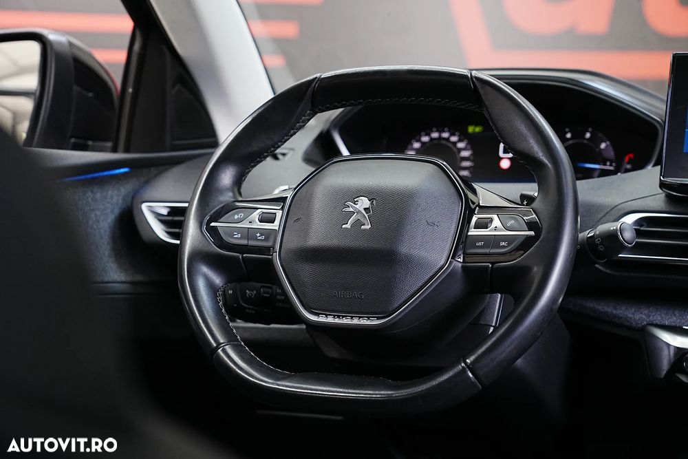 Peugeot 3008 BlueHDi 130 Stop & Start EAT8 Allure Business-Paket - 8