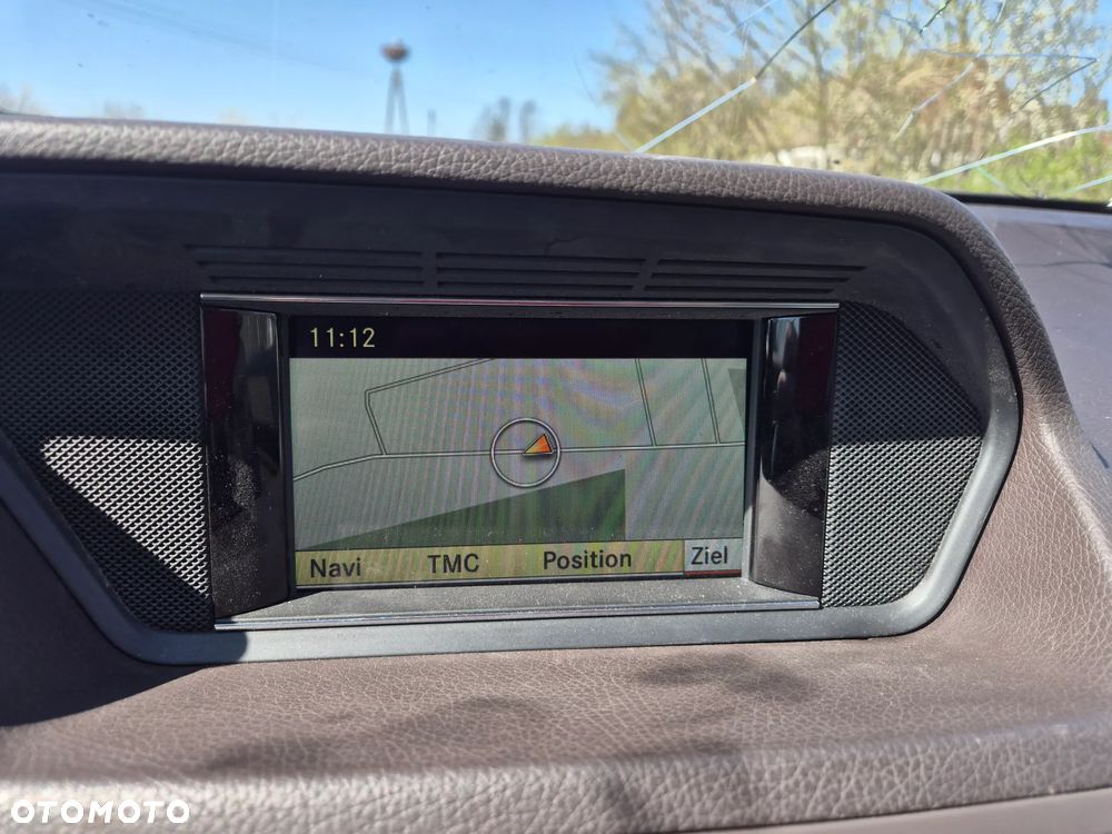 Mercedes-Benz Klasa E 250 CGI BlueEFFICIENCY Automatik Avantgarde - 23