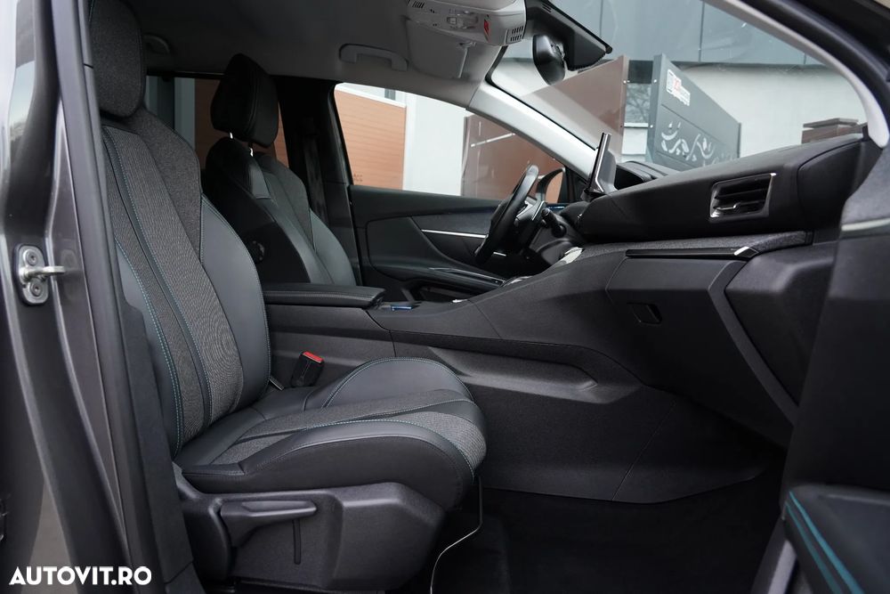 Peugeot 5008 PureTech 130 EAT8 Stop & Start Allure Pack - 9