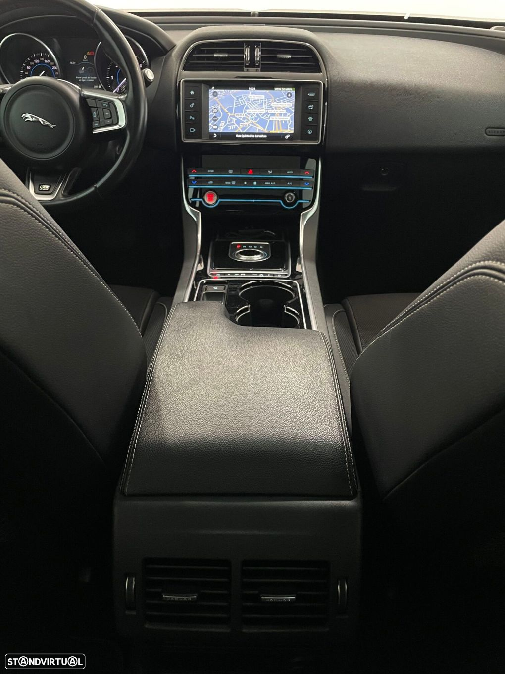 Jaguar XE 2.0 D R-Sport Aut. - 26