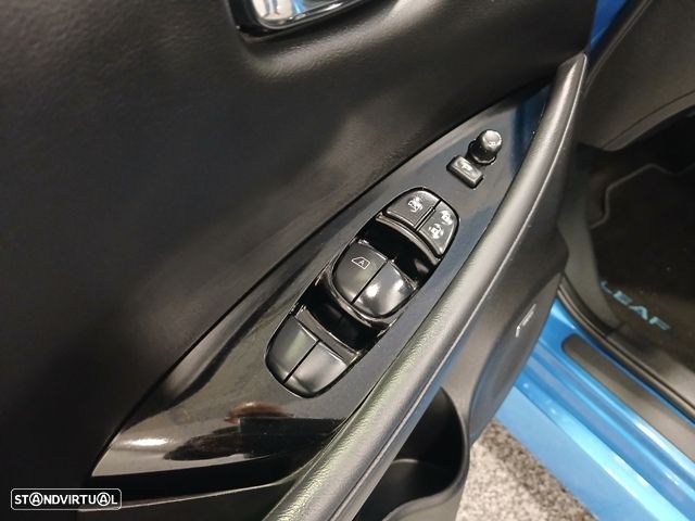 Nissan Leaf 40 kWh N-Connecta - 31