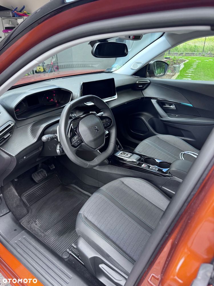 Peugeot 2008 1.2 PureTech Allure Pack S&S EAT8 - 11