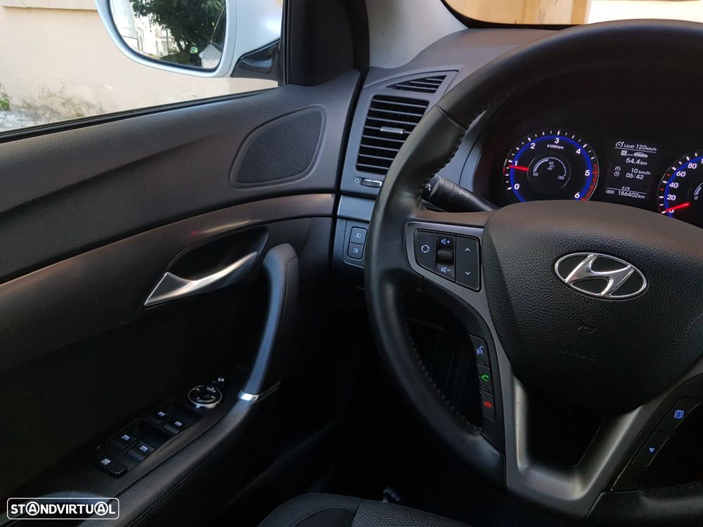 Hyundai i40 SW 1.7 CRDi Blue Comfort - 25
