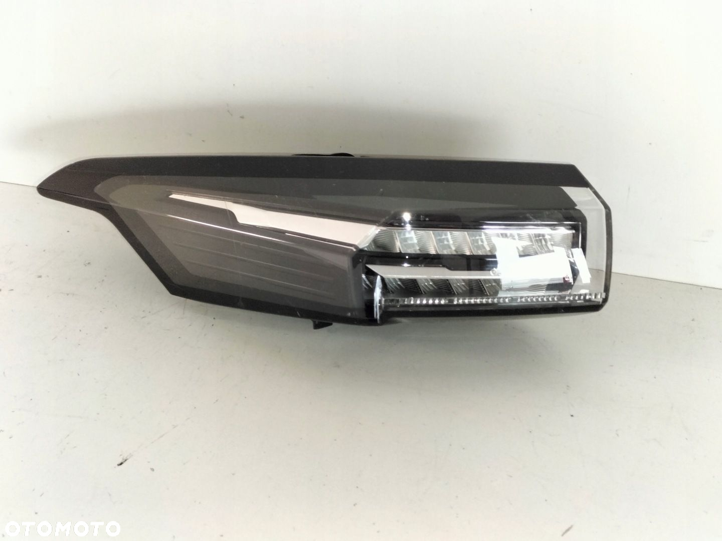 Lampa tylna tył lewa PEUGEOT 308 III T10 21- LED - 3